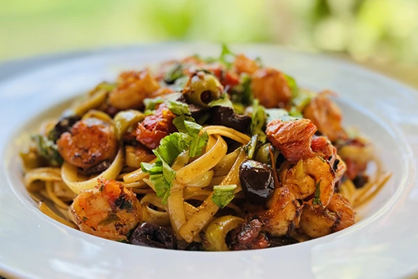 Fettuccine provençal com camarão do Restaurante Maracajú Comfort Food